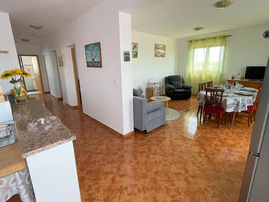 Villa Rosa Apartman Loborika 0*,  Croatia