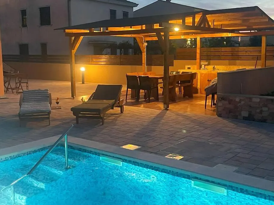 Apartment Villa Rosa Apartman Loborika